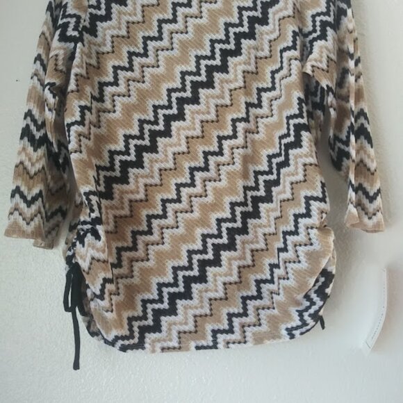 Alfred Dunner women's size S multicolored zigzag top - Picture 3 of 15
